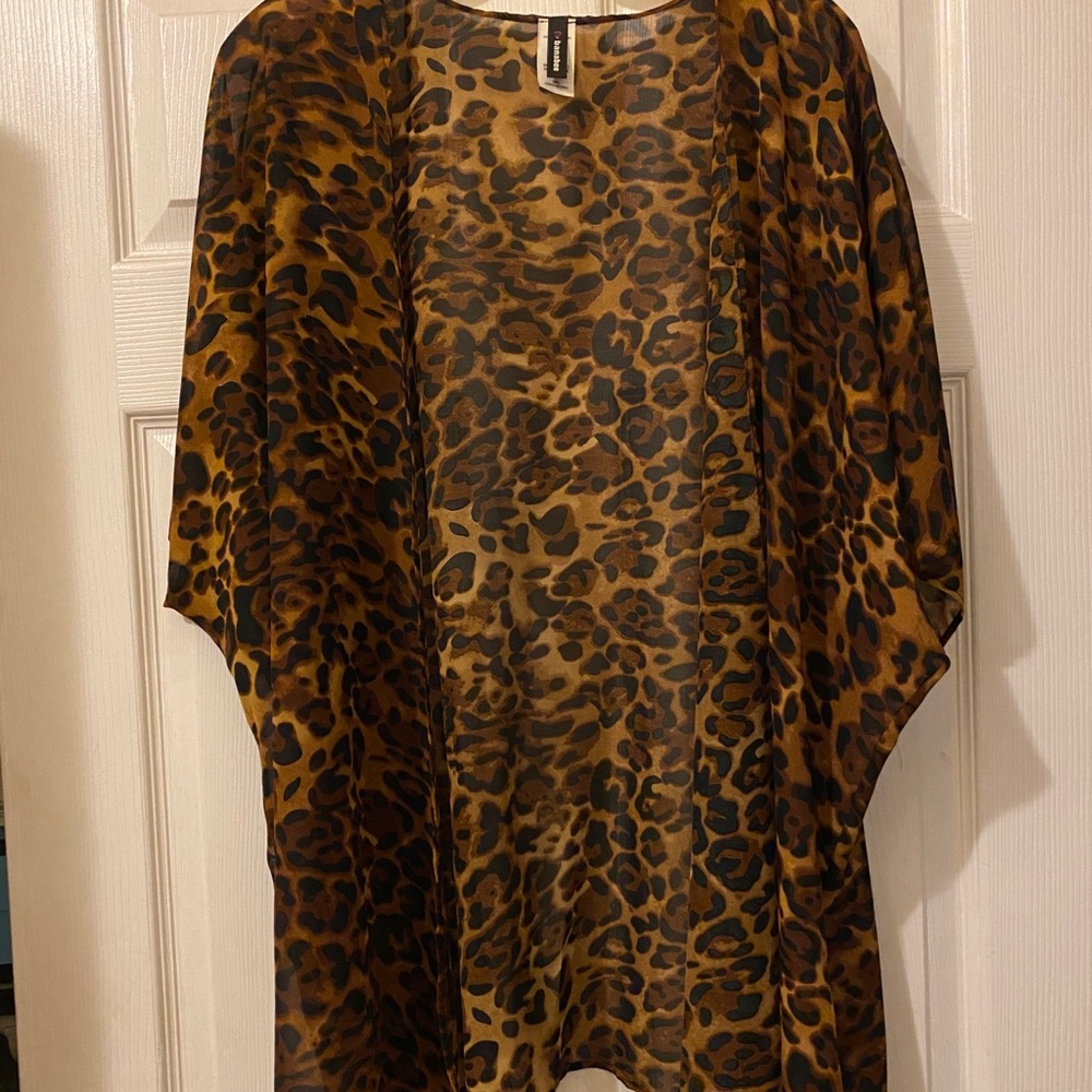 Leopard duster